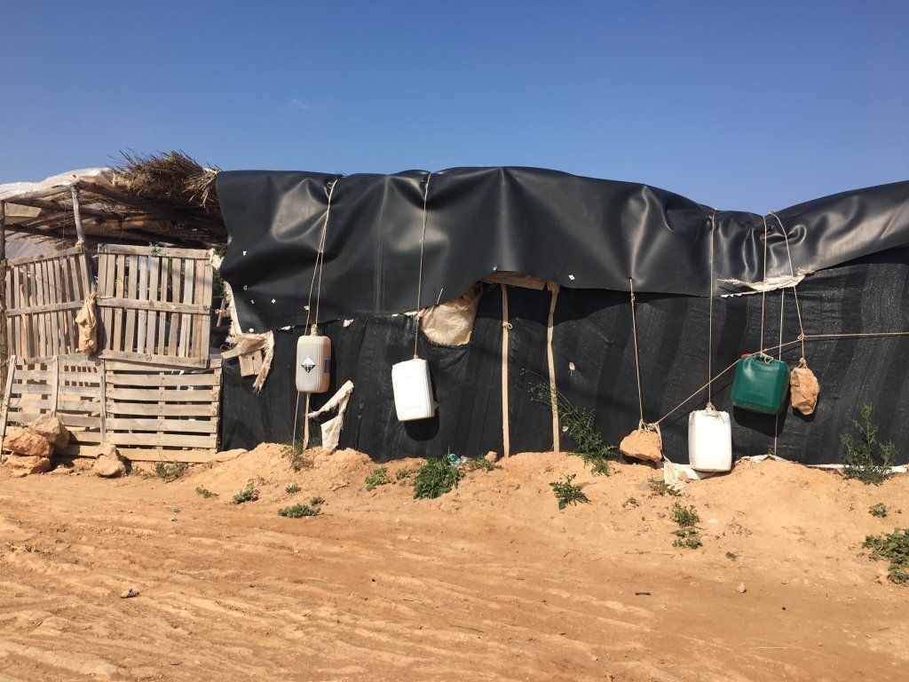Un abri de fortune dans un camp informel de la région d'Almería, en 2018. Crédit : InfoMigrants
