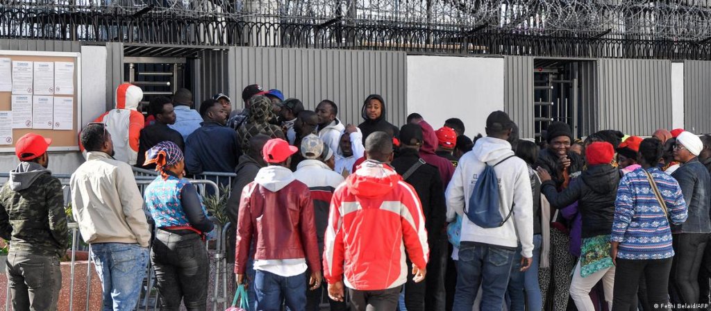 From file: Many migrants use Tunisia as a point of departure for Europe | Photo: Fethi Belaid/AFP