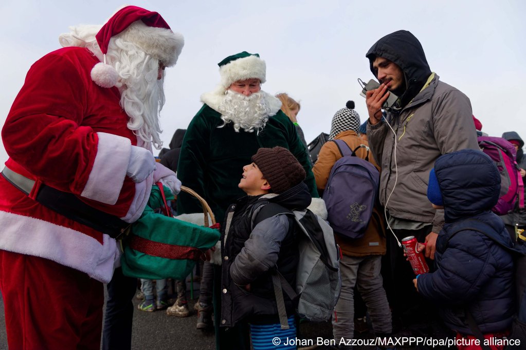 A little Iraqi Kurdish boy is asked what he would like to receive from Father Christmas, his face looks up full of hope as he answers 'a tent and a warm blanket' | Photo: Johan Ben Azzouz/MAXPPP/dpa/picture alliance