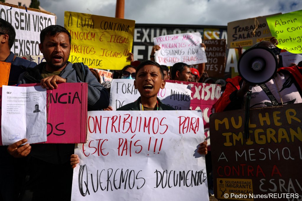 In June, the Portuguese government repealed a migration policy which had made it easier to gain legal status, sparking public frustration | Lisbon, Portugal, October 25, 2024 | Photo: REUTERS/Pedro Nunes
