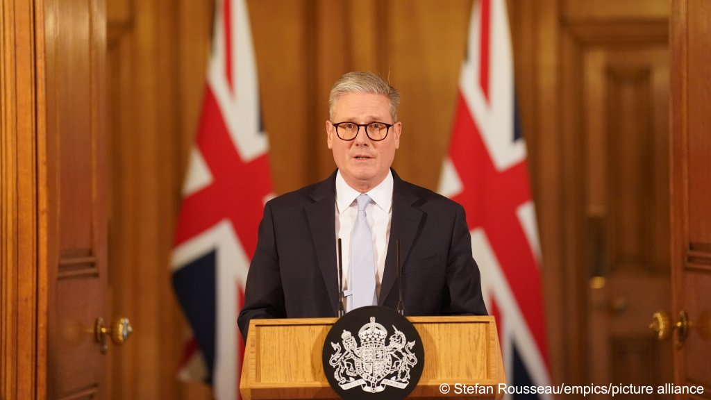 UK Prime Minister Keir Starmer wants to focus on preventing boat arrivals rather than pursuing the policy of previous governments of criminalizing irregular migration | Photo: Stefan Rousseau/PA Wire/empics/picture-alliance