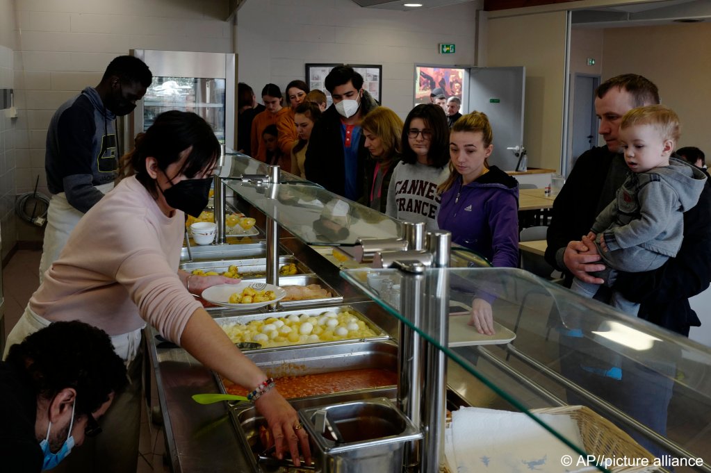 These Ukrainian refugees staying at a youth hostel in Calais on March 8 are trying to slowly piece their lives back together while hoping to reach the UK eventually | Photo: AP/picture alliance