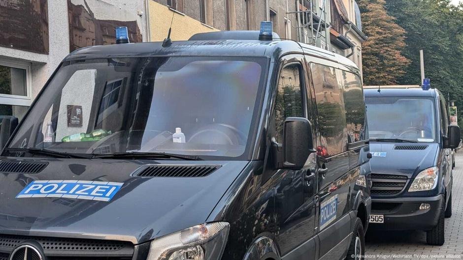 Some 340 officers mobilized in total early on Wednesday, police said | Photo: Alexandra Krüger / Wichmann TV / dpa / picture alliance