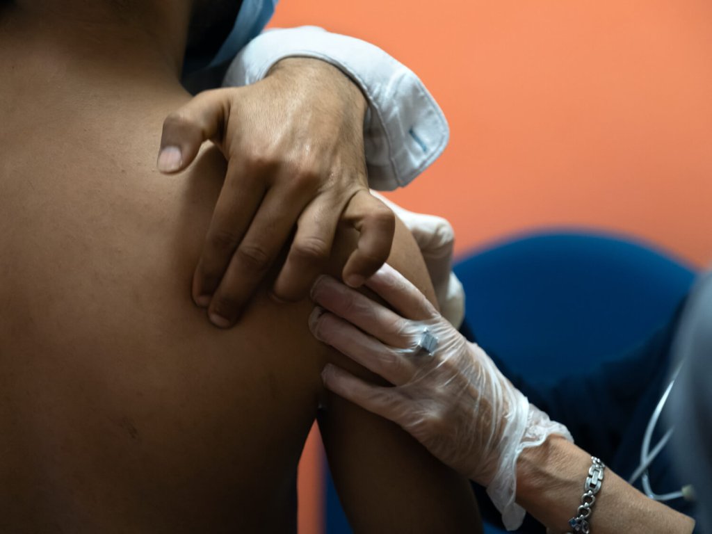 At Donk clinics, volunteer medical staff try and heal both the visible and invisible wounds | Source: https://lnx.donkhm.org/