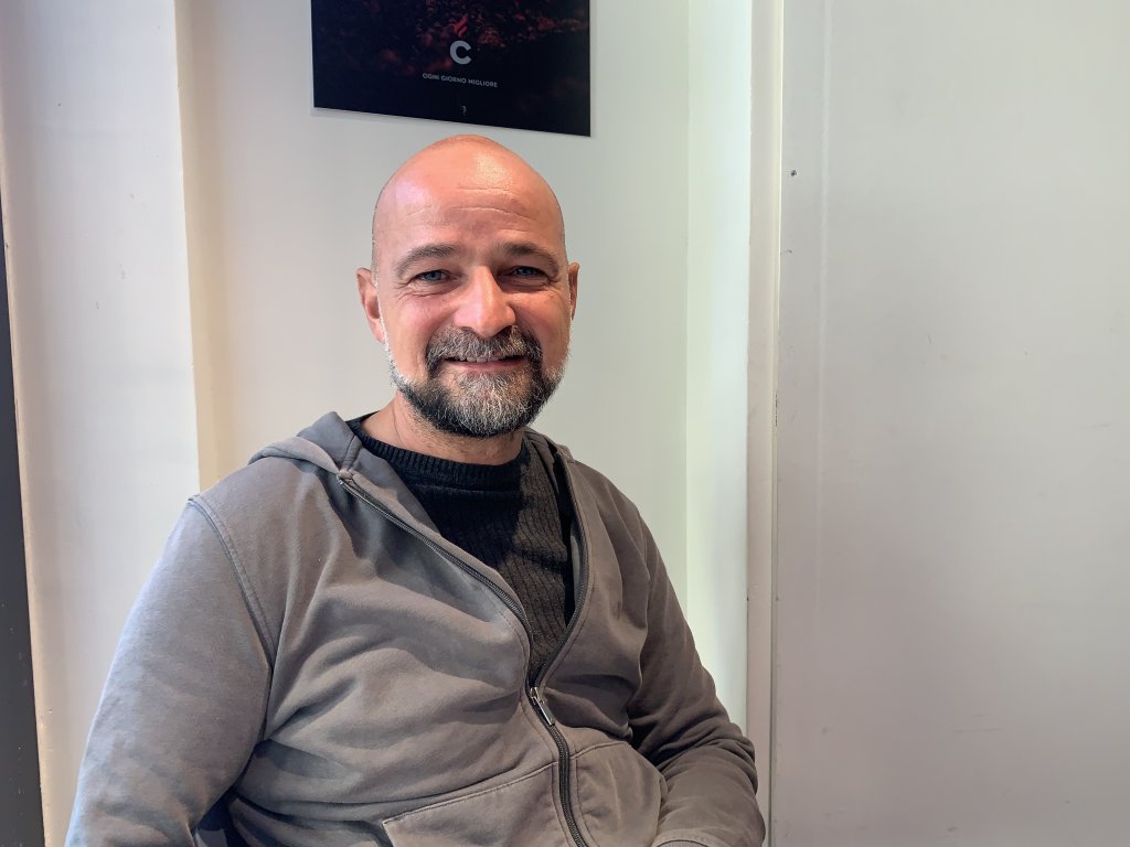Francesco Zanuttin works with Donk and is a nurse in Trieste | Photo: Emma Wallis / InfoMigrants