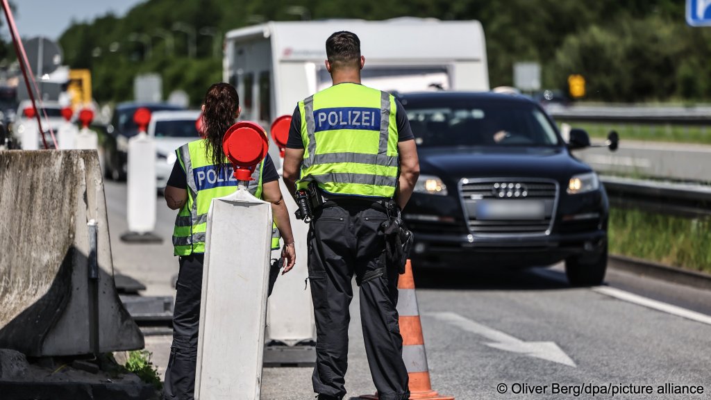 German police at the border between Germany and the Netherlands in May 2026 | Photo: picture allaince