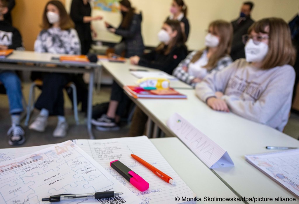 Ukrainian children resume their studies in a German school in March 2022 |  Photo: Monika Skolimowska / Picture Alliance / dpa 