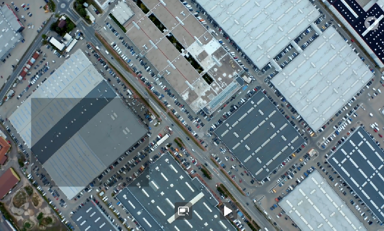 An ariel picture of a trading center in Warsaw | Source: Screenshot RBB/ARD documentary Handelsware Kind