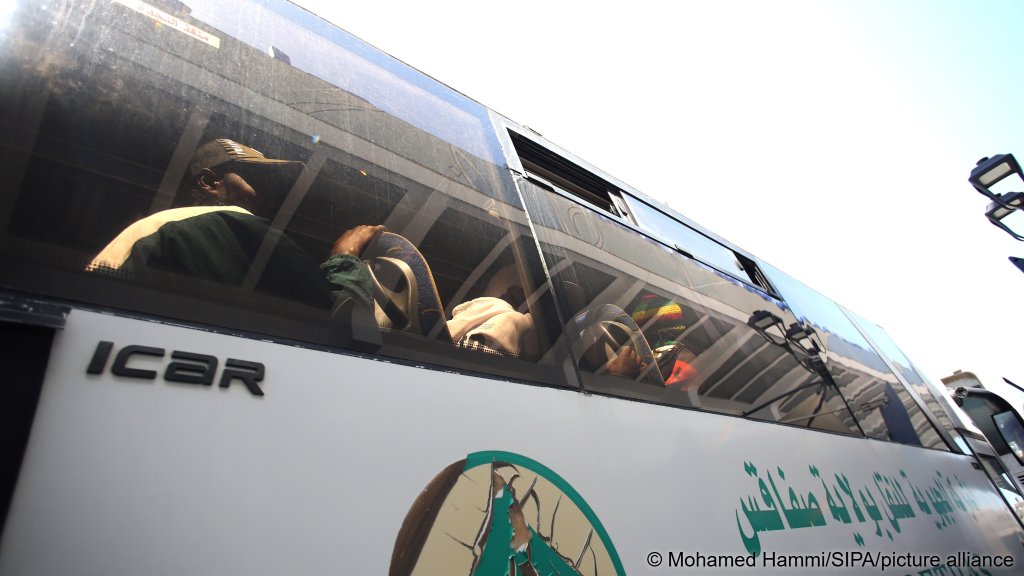 The voluntary return program is implemented by Tunisia's Interior Ministry in coordination with various national and international organizations | Photo: Mohamed Hammi/Sipa Press