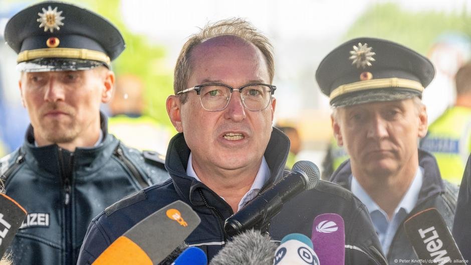 Alexander Dobrindt (C), seen here at a border control point, is a main driver of Germany's move toward harsher migration policies | Photo: Peter Kneffel/dpa/picture alliance