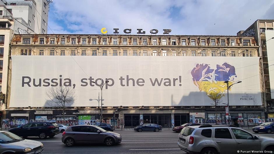 Purcari has also put up a large banner in Bucharest asking Russia to stop the war | Photo: Purcari Wineries Group