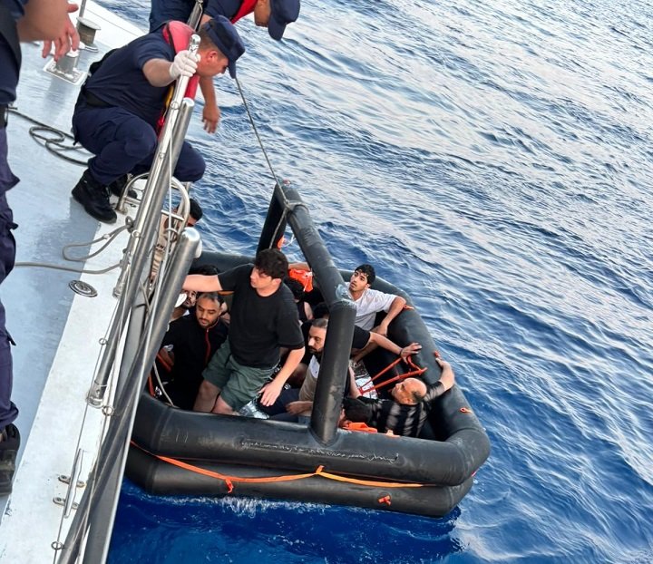 The Turkish Coast Guard accuses the Greek authorities of pushing back these migrants from Greek waters. Turkish authorities said they found two groups of 21 in total drifting in life rafts like these | Source: Turkish Coast Guard Press Office