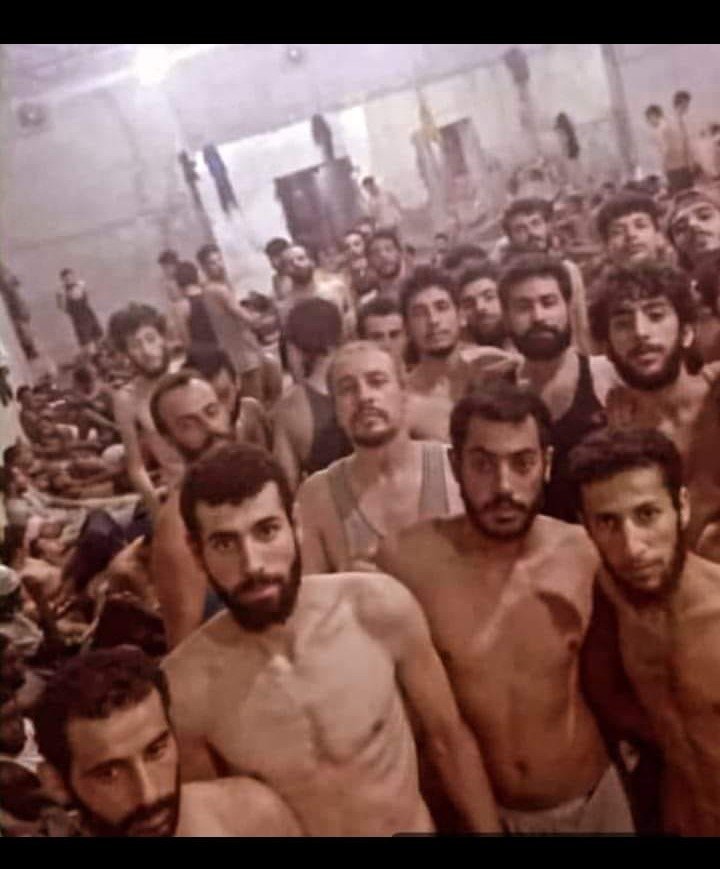 صورة توصل بها مهاجر نيوز من محمد قطيب، التقطت خلال تواجدهم بمركز الاحتجاز في ليبيا