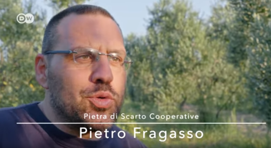 Pietro Fragasso is one small producer who is trying to change the system | Photo: Screenshot DW documentary Tomatoes and Greed