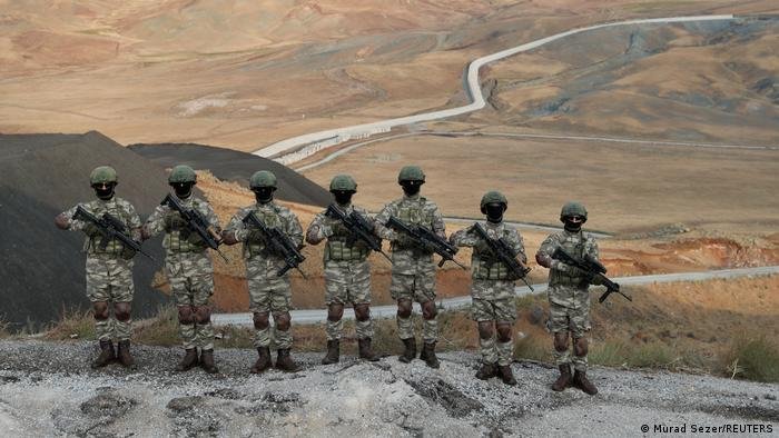 نظارت نیروهای ترکی از امتداد مرز بین ایران و این کشور