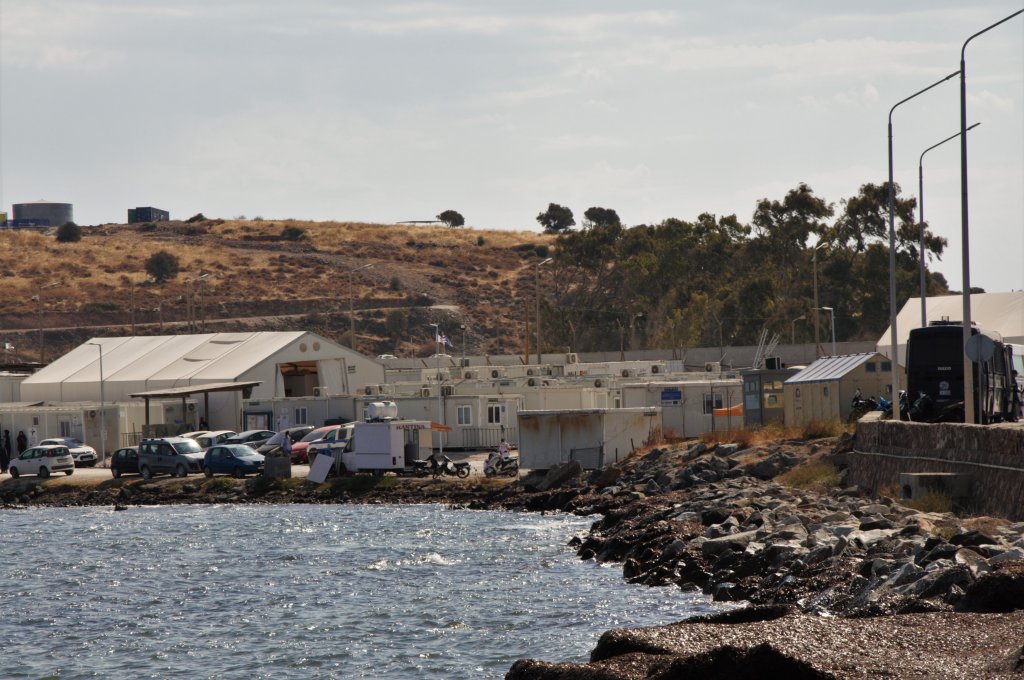 مخيم "كاراتيبي 2" أو "موريا 2" على جزيرة ليسبوس اليونانية. الصورة: دانا البوز