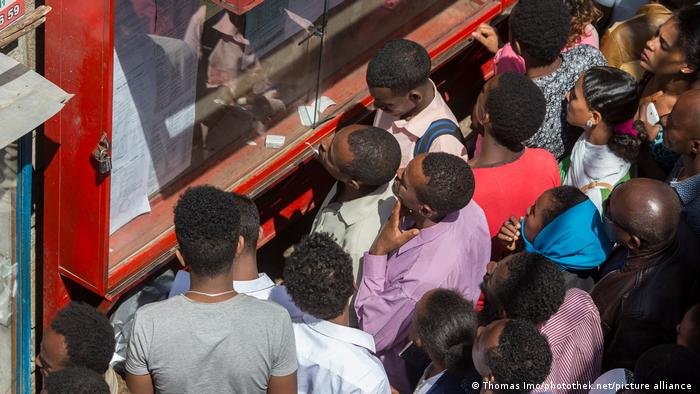 تزاحم الشباب في إثيوبيا للحصول على فرص عمل