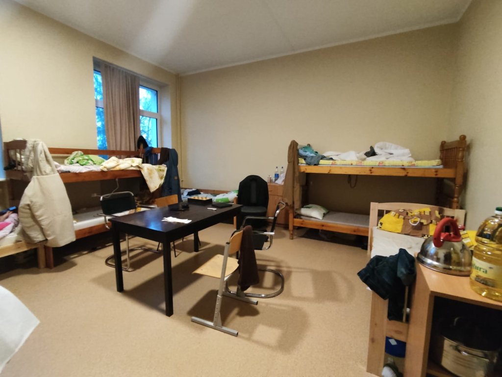 La chambre de Kadhim, dans le centre pour réfugiés de Rukla. Crédit : DR