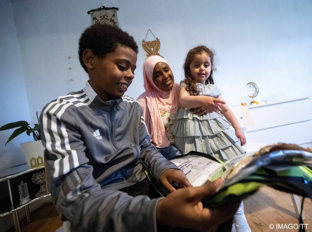 Murhaf Hamid hoped that he could buy residency with the money he made selling the flowers, but was dismayed to discover that wasn't possible. After nearly 12 years, his family are still waiting for their asylum application to be processed | Photo: Johan Nilsson / Imago / TT News