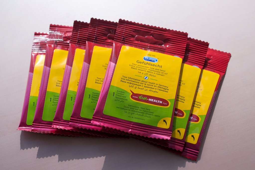 Condoms given out for free by the German Aids Service Organization | Photo: Deutsche Aidshilfe/Renata Chueire