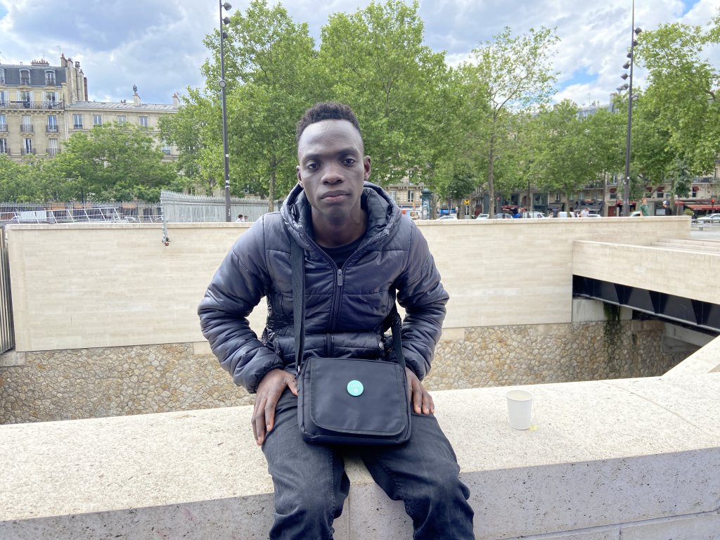 Abdul, 16 ans, rêve de débuter une formation de mécanique en France. Crédit : InfoMigrants