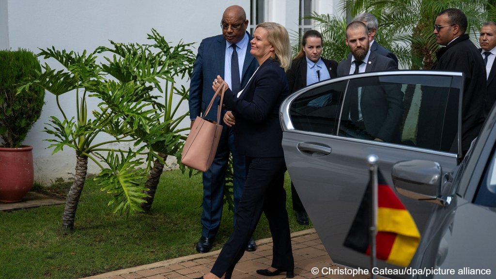 German interior minister, Nancy Faeser, arrives at the Moroccan Interior Ministry for a meeting with her counterpart, Abdelouafi Laftit, 30 October, 2023 | Photo: picture alliance / Christophe Gateau