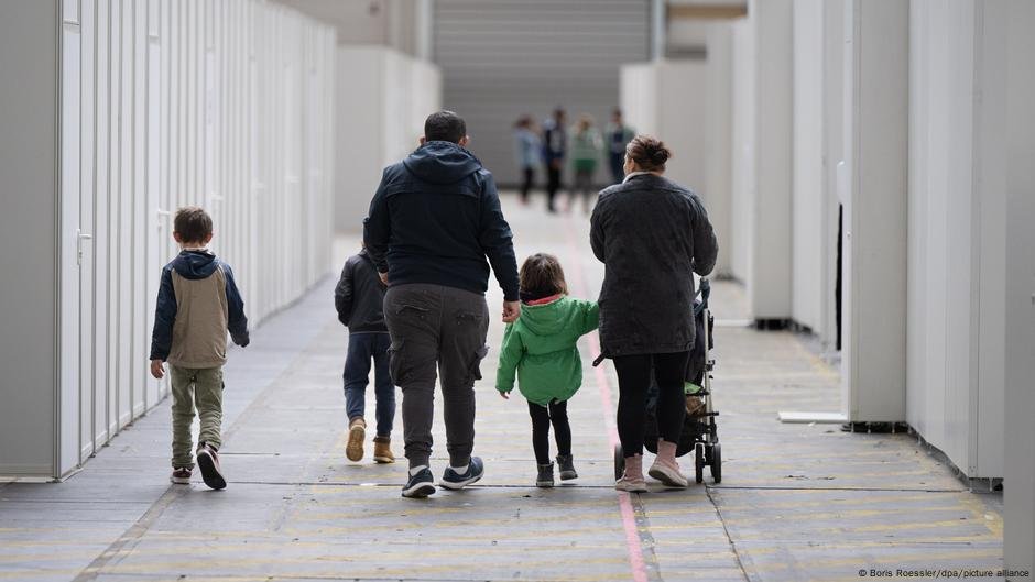 Over 300,000 people with subsidiary protection status live in Germany, the majority from Syria | Photo: Boris Roessler/dpa/picture alliance