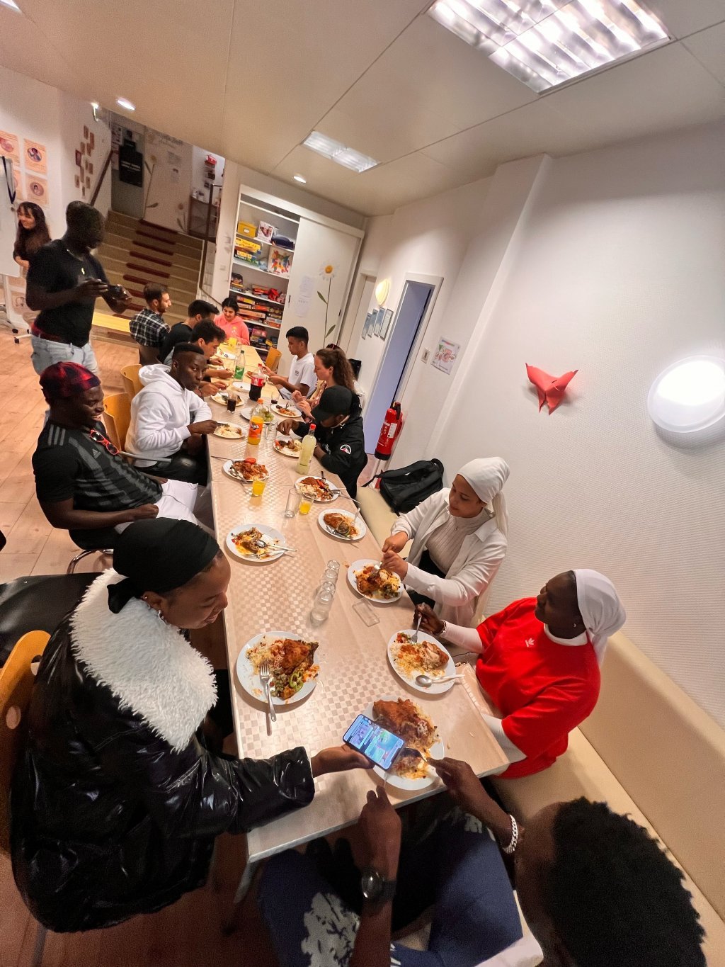 A Brême, Seedy réunit de jeunes migrants pour partager un repas une fois par mois | Photo : privée