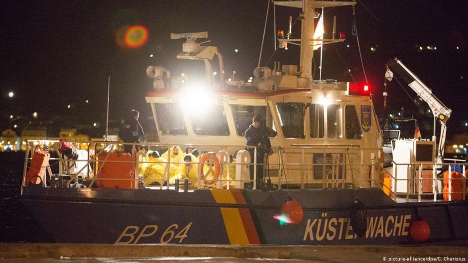 کشتی پولیس فدرال آلمان "اوکرمارک" در جزیره ساموس