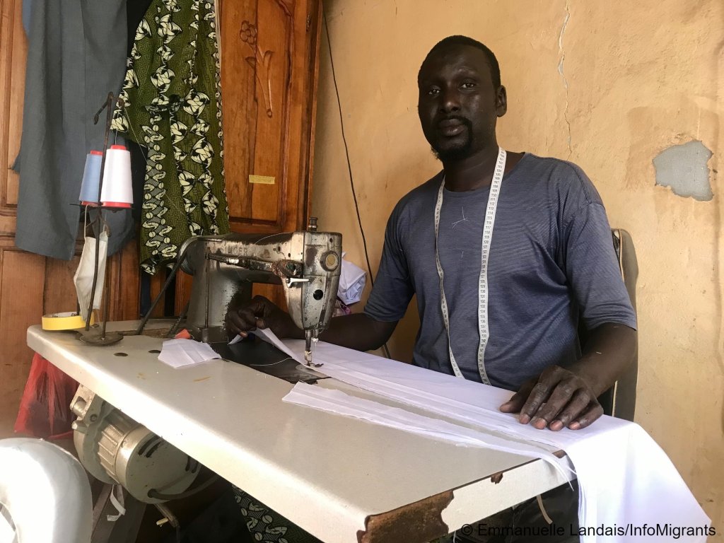 Mohammed Faye has never tried to migrate because he learnt how to become a tailor. Many of his friends though, have died at sea | Photo: Emmanuelle Landais / InfoMigrants