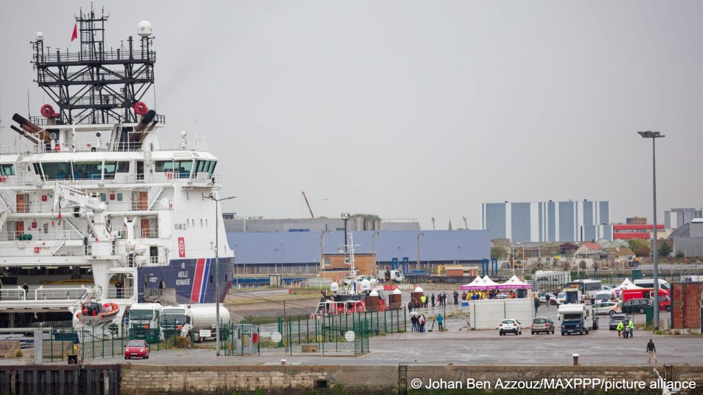 The French port of Calais seen on Monday, September 28, 2026, after three migrants, including one child, died while attempting to cross the Channel from France to Britain, French authorities said | Photo: Hannah McKay/Reuters