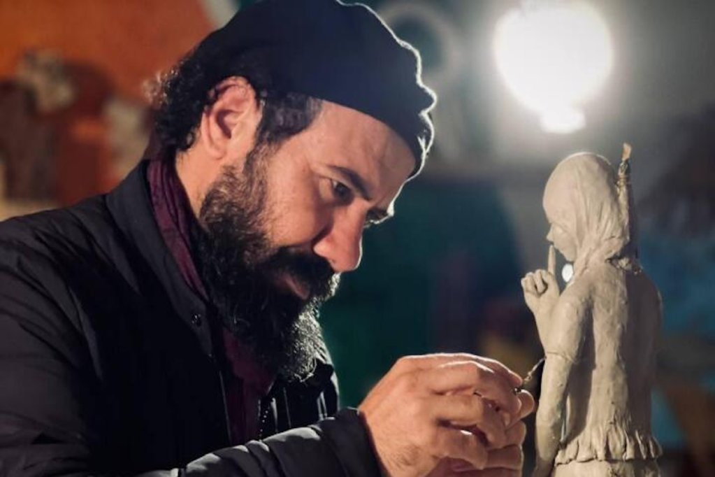 Sculpting truly is a labor of love for Saman Hidayat - one which spans across cultures and continents | Photo: Saman Hidayat/private