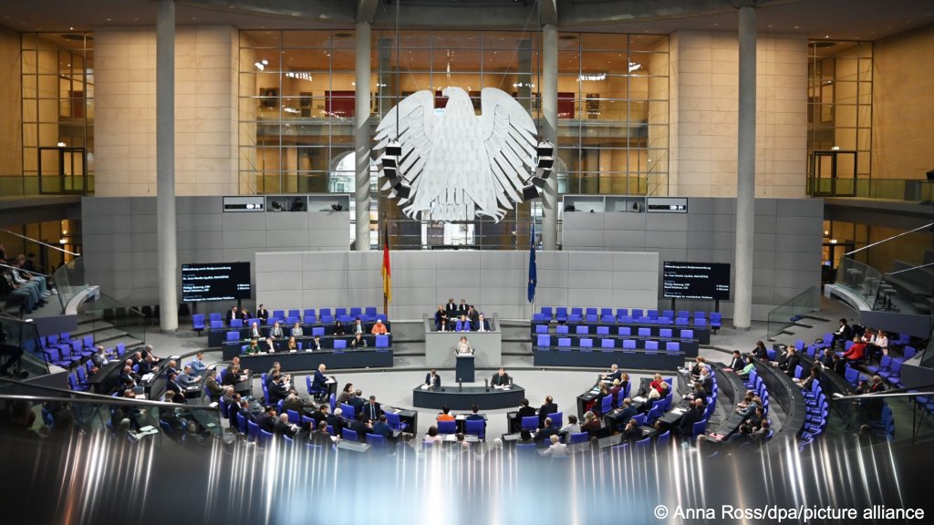 The Free Liberals want the government to take more innovative approaches while also reaching out to the EU for a more coordinated response to immigration | Photo: Anna Ross/dpa/picture-alliance