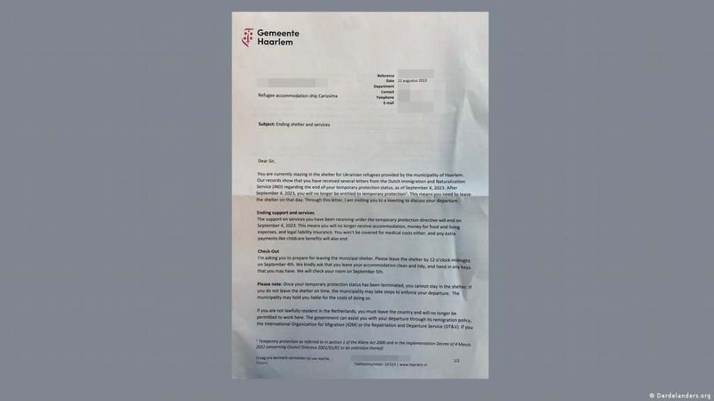 Letters like these were sent to third-country nationals in the Netherlands informing them they had to leave the country | Photo: Derdelanders.org