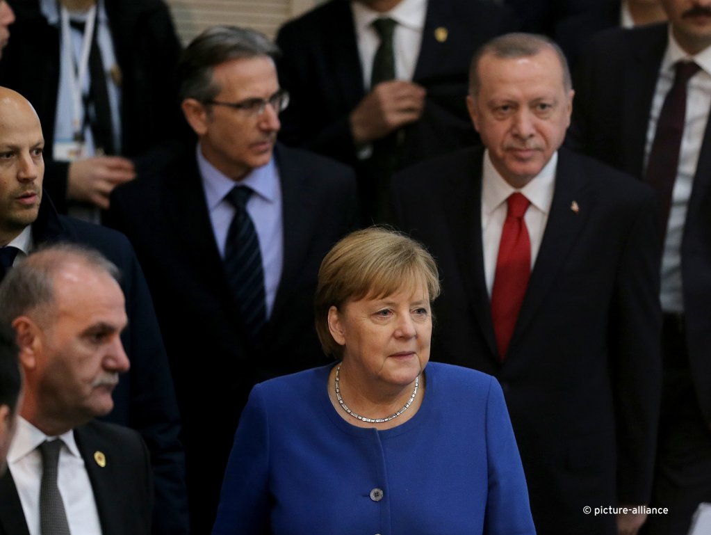 انکلا مرکل صدراعظم آلمان با رجب طیب اردوغان رئیس جمهور ترکیه در استانبول دیدار کرد.