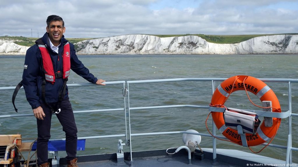 Sunak took to a border patrol boat to promote his deportation bill | Photo: Yui Mok/PA Wire/dpa/picture alliance