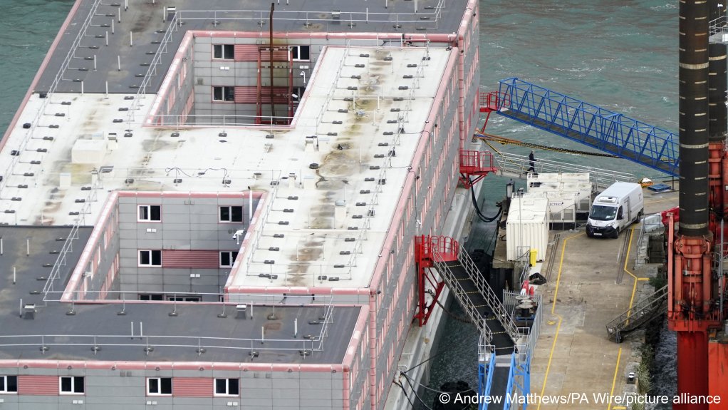 The Bibby Stockholm barge was hired by the government to bring down the costs of hotel accommodation, however a report suggests while empty it could have cost them around €350,000 per week | Photo: Andrew Matthews / PA Wire / picture alliance