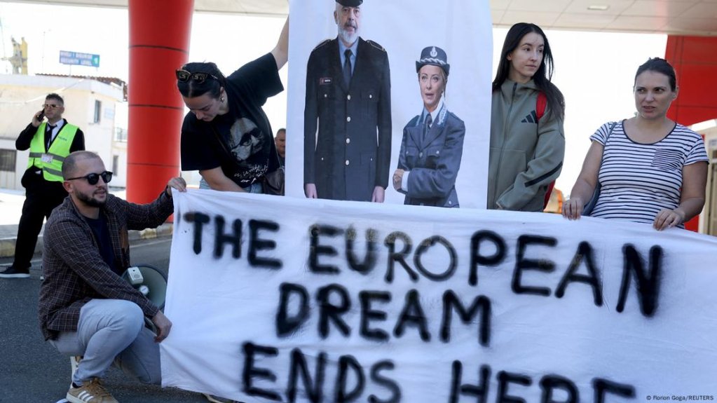 Italy's civil society has been outspoken against the migrant deal between Italy and Albania | Photo: Florion Goga/REUTERS