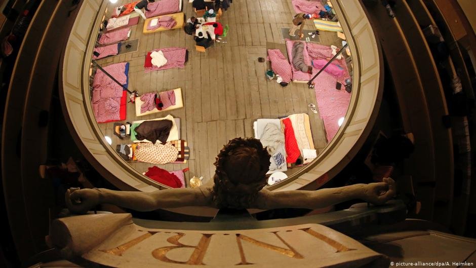 Sanctuary for asylum seekers in the St. Pauli church in Hamburg, Germany, 2013 Photo: picture alliance/A. Heimken