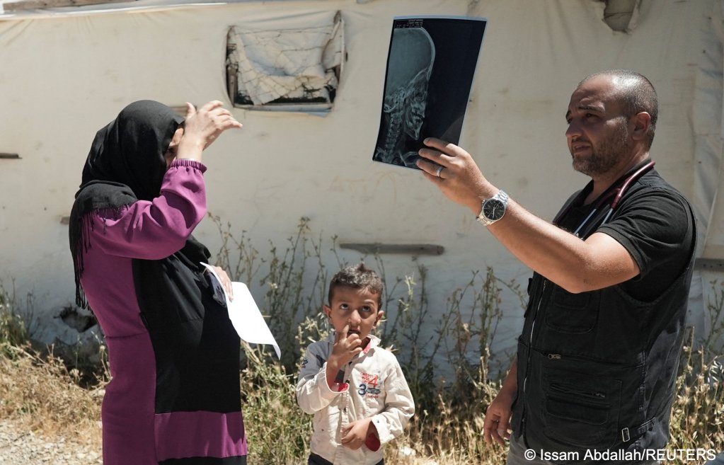 Feras Alghadban says a lack of access to medical tests and x-rays still make diagnosis difficult |Photo:REUTERS/Issam Abdallah