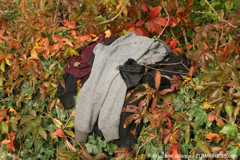 From file: Clothes discarded by migrants on the border between Slovenia and Italy before attempting to evade controls | Photo: Duccio Pugliese / La Presse via Zuma Press / picture alliance