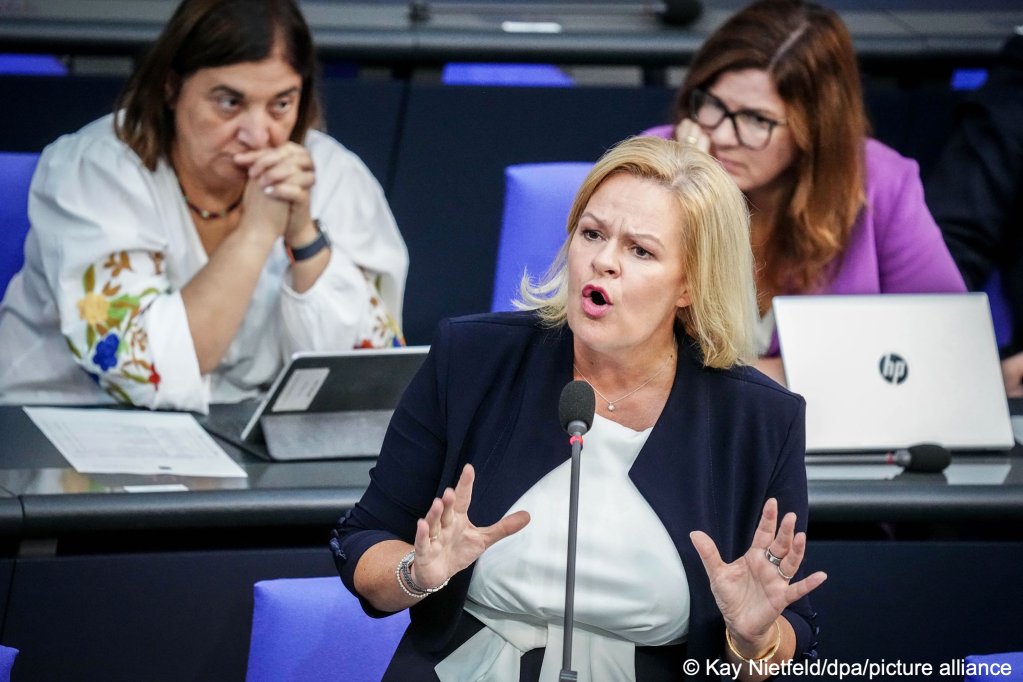 Federal Interior Minister Nancy Faeser speaks in the Bundestag on Friday, September 22 about migration policy at the request of the CDU/CSU | Photo: Kay Nietfeld/picture-alliance