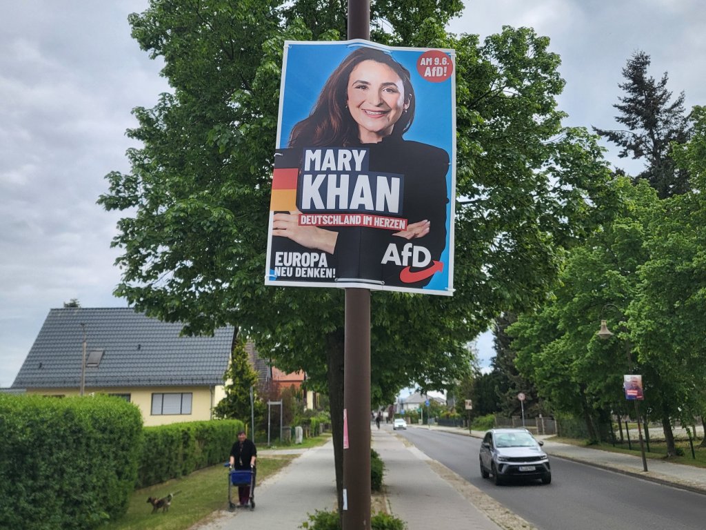 Election poster showing AfD politician Mary Khan in the city of Templin in Eastern Germany, seen on May 11, 2024 | Photo: Benjamin Bathke/InfoMigrants