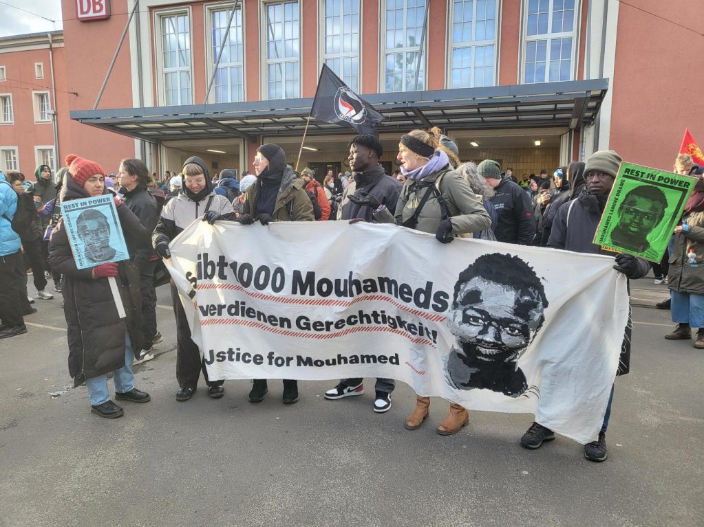 Demonstration in Dessau on January 7, 2025 to mark the 20th anniversary of the death of asylum seeker Oury Jalloh in Dessau | Photo: Benjamin Bathke