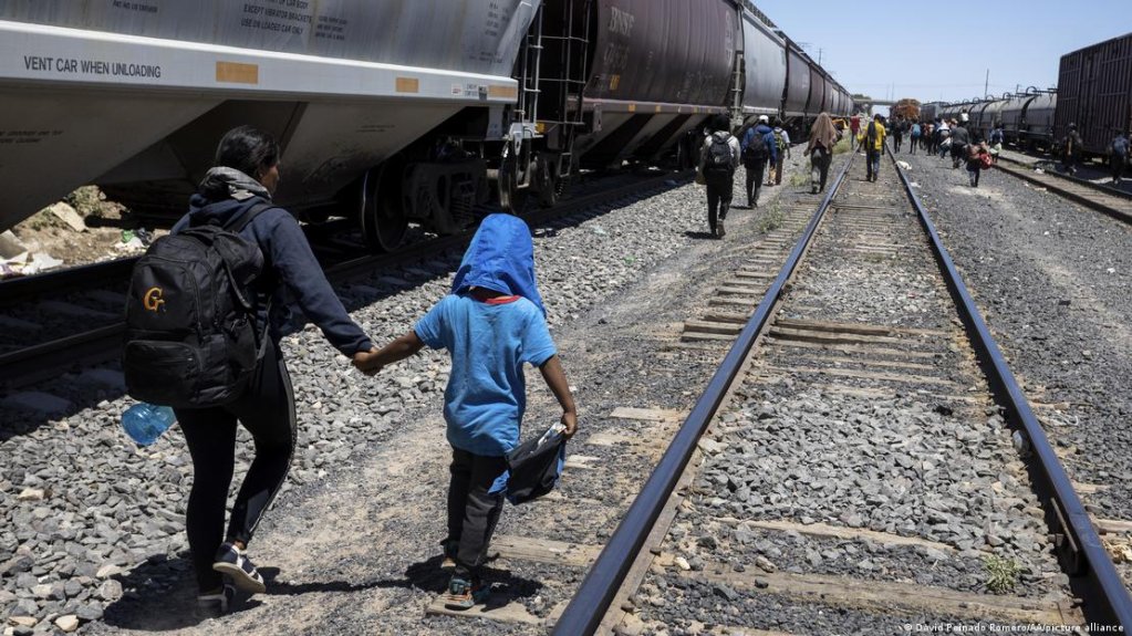 Far from the European migration debate, Musk also has a personal interest in weighing in on the debate along the US-Mexican border | Photo: David Peinado Romero/AA/picture alliance