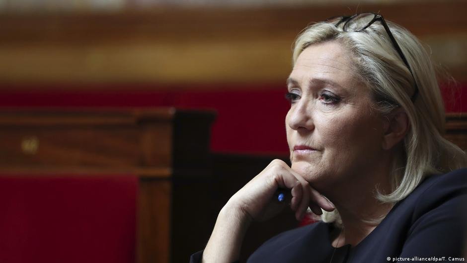 Far-right French leader Marine Le Pen has been representing Calais in parliament since 2017 | Photo: picture-alliance/dpa/T. Camus