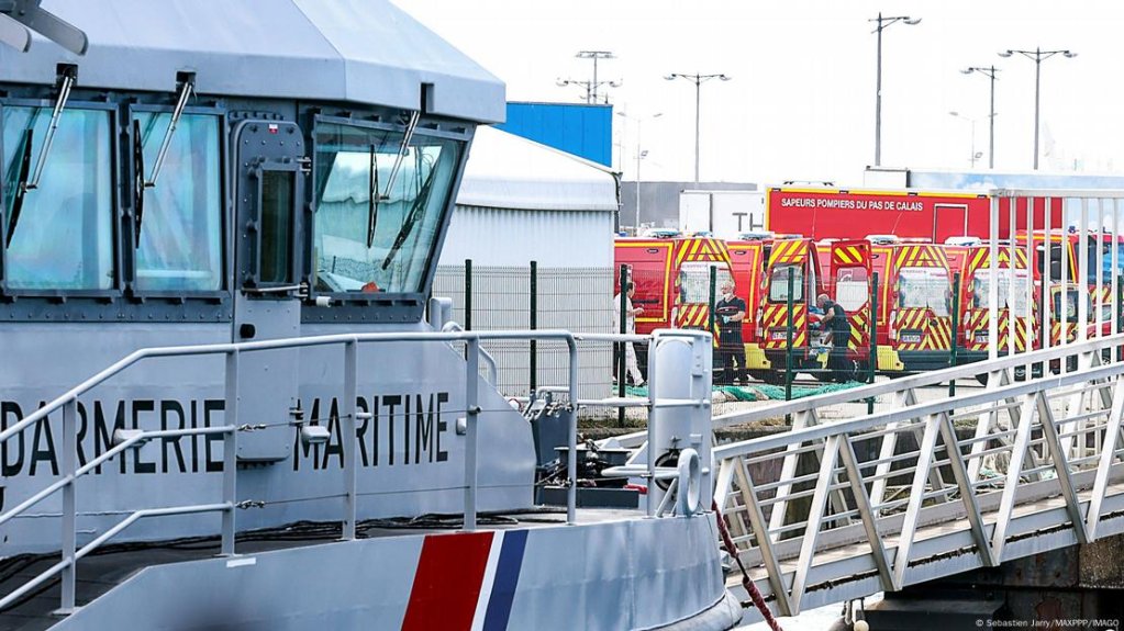 A rescue mission is underway near the French town of Boulogne-sur-Mer | Photo:: Sebastien Jarry / MAXPPP / IMAGO