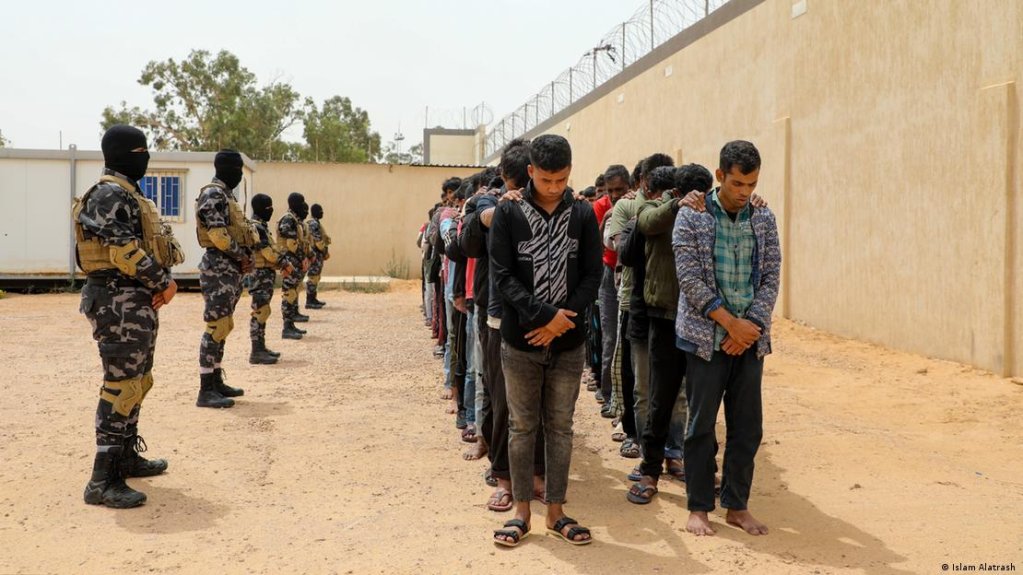 Ali Majdi was forced back to Libya but has managed to find a job at a kebab shop in Zawiya | Photo: Islam Alatrash