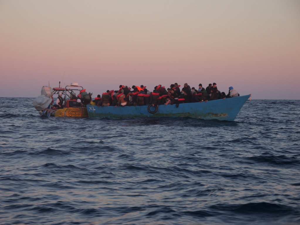 134 migrants crowded into a wooden boat that was spotted in distress by the search and rescue ship Geo Barents in the central Mediterranean. The small boat left the Libyan city of Sabratha | on February 5, 2024 Photo: Sou-Jie van Brunnersum