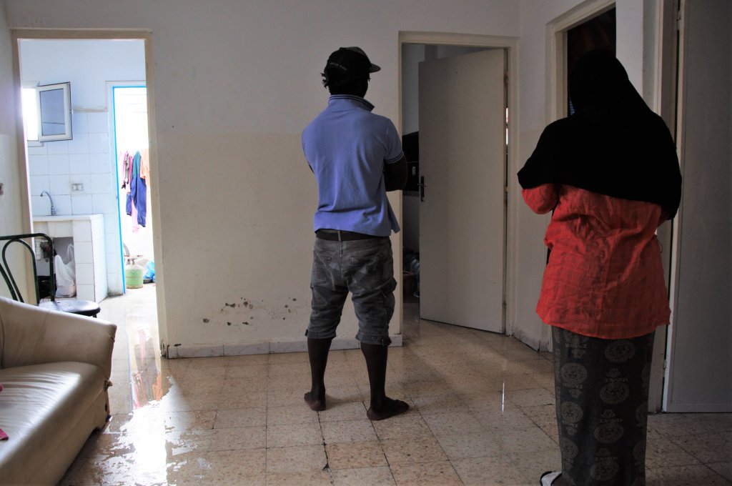 Mohammed et Mariam partagent avec deux autres personnes un petit appartement à Zarzis. Crédit : Dana Alboz / InfoMigrants